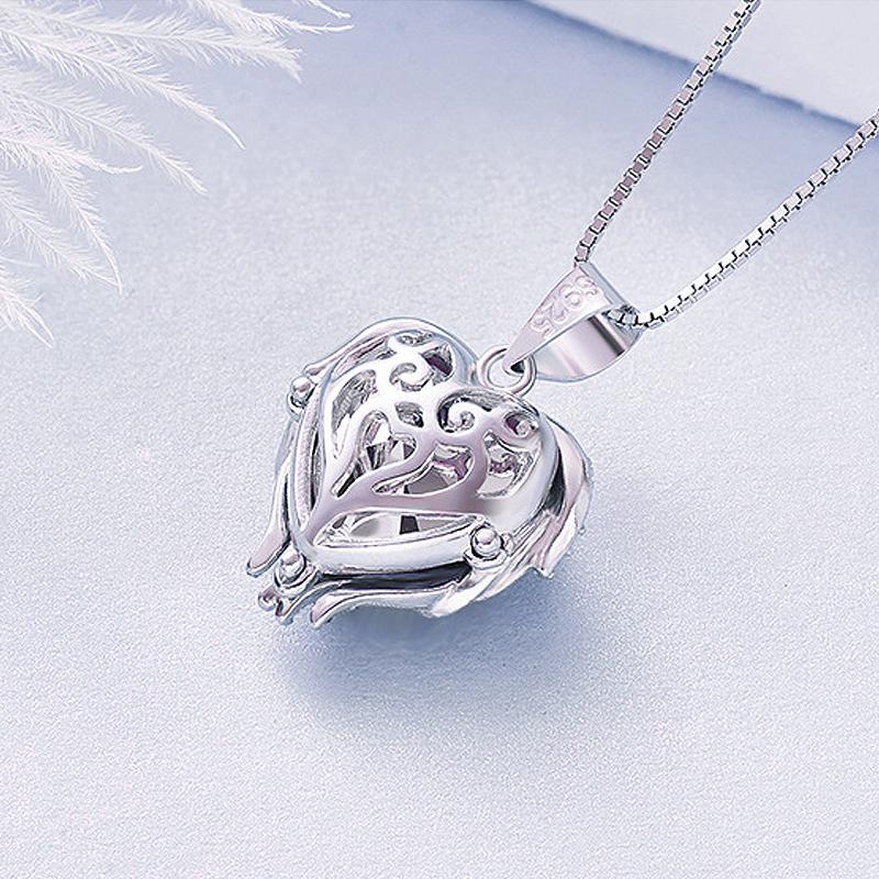 Boucle d'Oreille et Collier en forme de Coeur