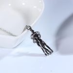 Collier d'Embrassement en Style Amour