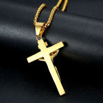 Collier en or avec croix de Jésus de Pâques