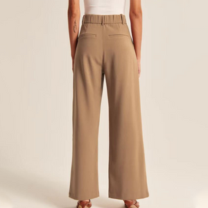 Pantalon confortable et ajusté à jambes larges