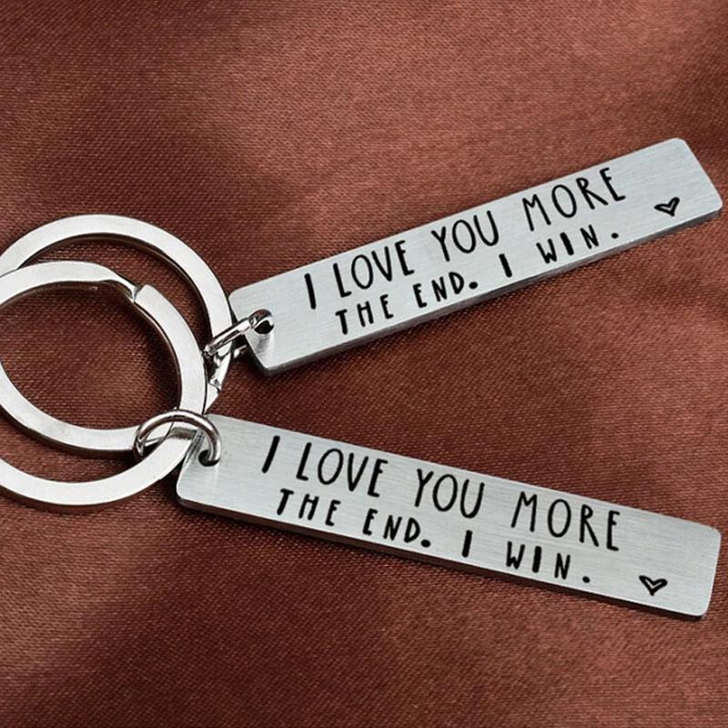 " I LOVE YOU MORE. THE END. I WIN." Porte-clés Drôle de Cadeau de Noël🎁